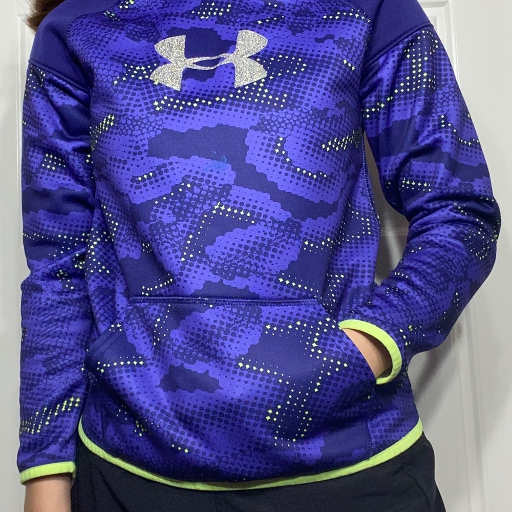 Under Armour Sweatshirt
